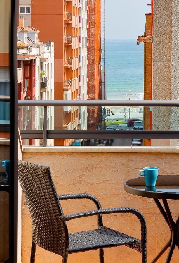 Atico Con Terraza, Vistas Al Mar Y Parking En Playa De S Lorenzo خيخون المظهر الخارجي الصورة